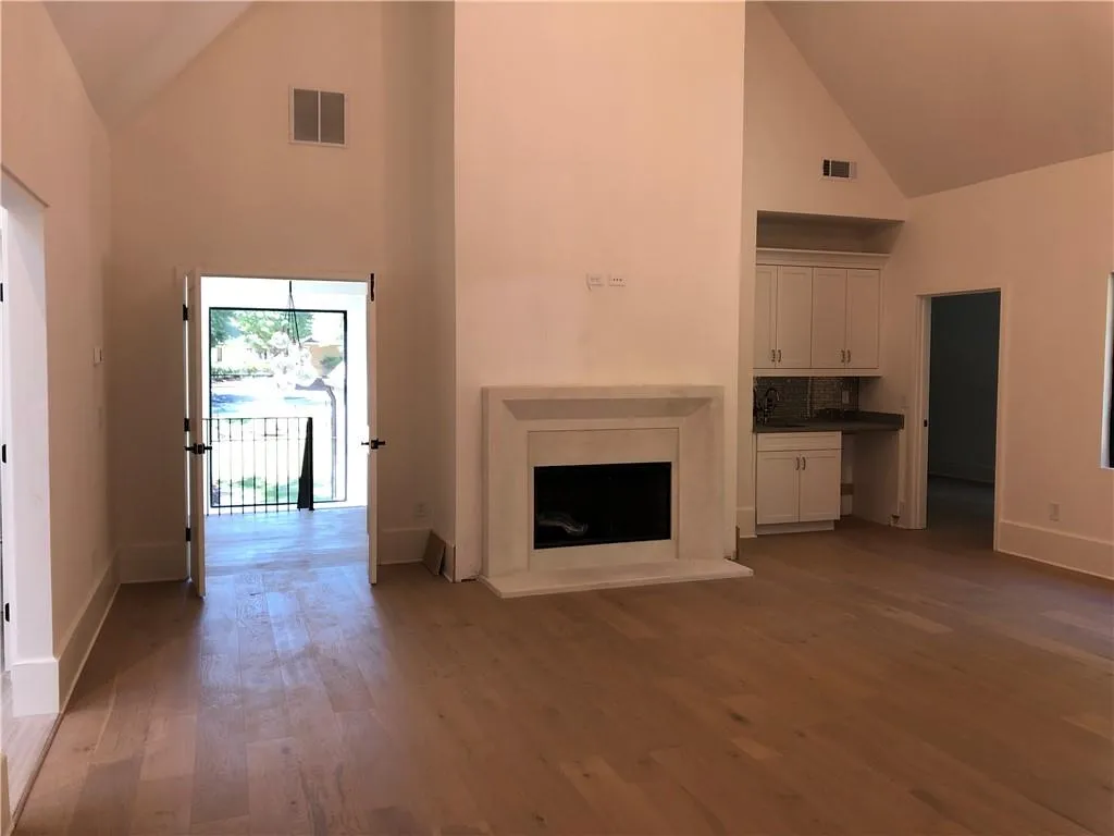 275 Mount Paran Road, Atlanta, Georgia 30327, 5 Bedrooms Bedrooms, ,6 BathroomsBathrooms,Residential,Sold,275 Mount Paran Road,6908331