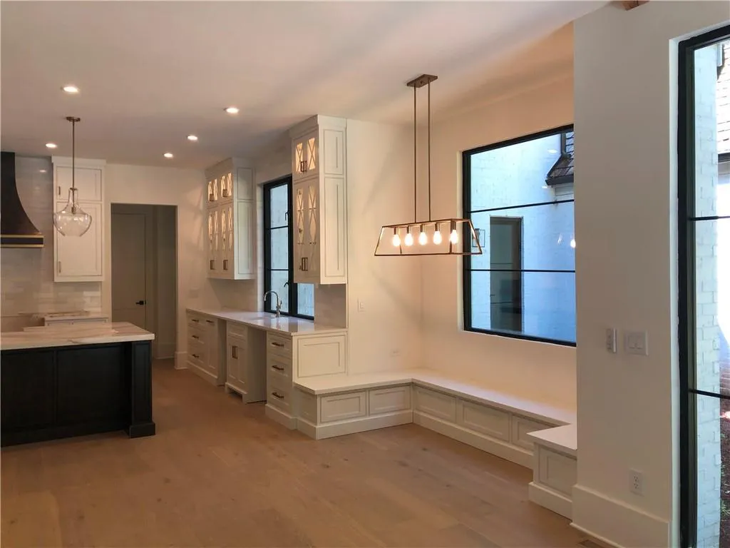 275 Mount Paran Road, Atlanta, Georgia 30327, 5 Bedrooms Bedrooms, ,6 BathroomsBathrooms,Residential,Sold,275 Mount Paran Road,6908331