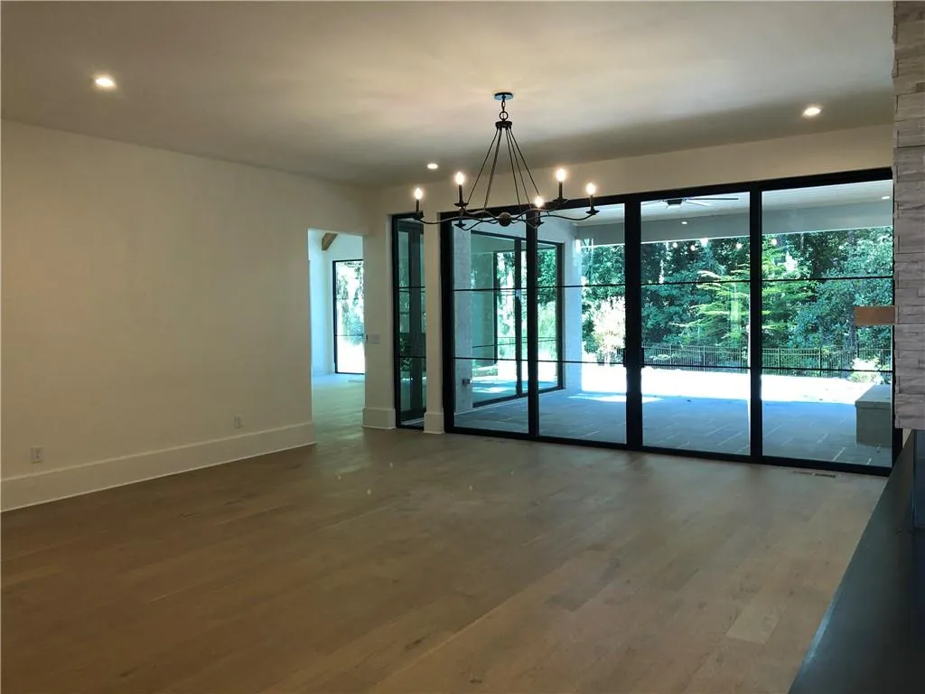 275 Mount Paran Road, Atlanta, Georgia 30327, 5 Bedrooms Bedrooms, ,6 BathroomsBathrooms,Residential,Sold,275 Mount Paran Road,6908331