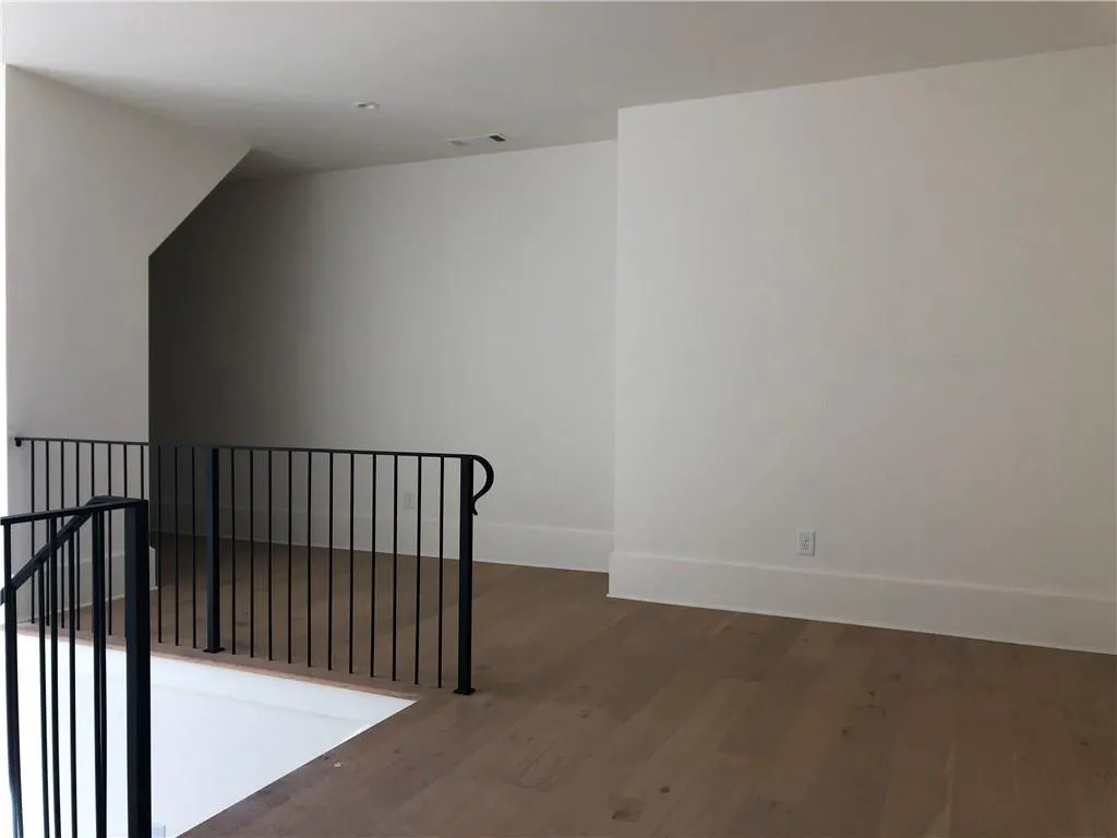 275 Mount Paran Road, Atlanta, Georgia 30327, 5 Bedrooms Bedrooms, ,6 BathroomsBathrooms,Residential,Sold,275 Mount Paran Road,6908331