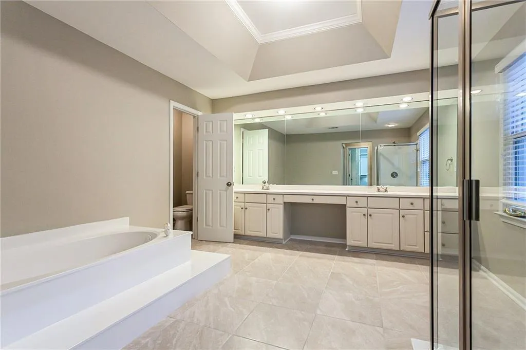 755 Glenridge Close Drive, Atlanta, Georgia 30328, 4 Bedrooms Bedrooms, ,2 BathroomsBathrooms,Residential,Sold,755 Glenridge Close Drive,6893788 755 Glenridge Close Drive, Atlanta, Georgia 30328, 4 Bedrooms Bedrooms, ,2 BathroomsBathrooms,Residential,Sold,755 Glenridge Close Drive,6893788