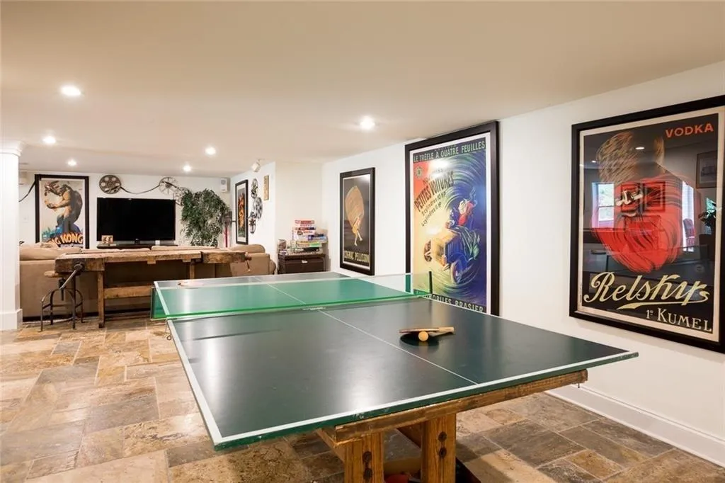 5100 Northland Drive, Sandy Springs, Georgia 30342, 4 Bedrooms Bedrooms, ,3 BathroomsBathrooms,Residential,Sold,5100 Northland Drive,6505227