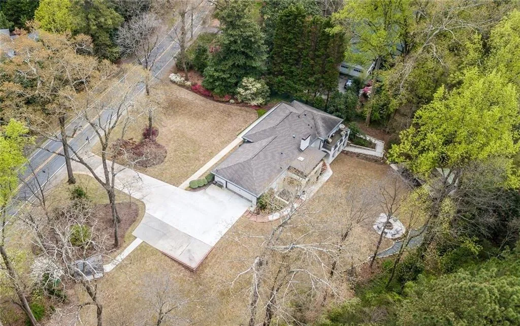 5100 Northland Drive, Sandy Springs, Georgia 30342, 4 Bedrooms Bedrooms, ,3 BathroomsBathrooms,Residential,Sold,5100 Northland Drive,6505227