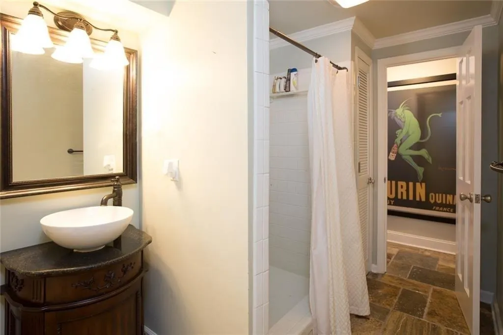 5100 Northland Drive, Sandy Springs, Georgia 30342, 4 Bedrooms Bedrooms, ,3 BathroomsBathrooms,Residential,Sold,5100 Northland Drive,6505227