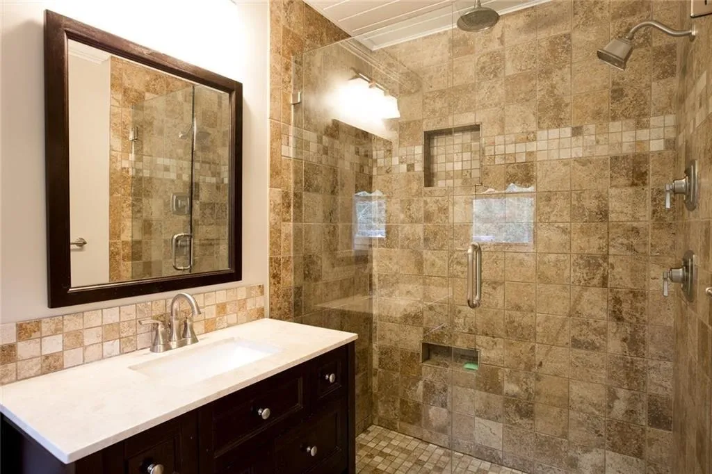 5100 Northland Drive, Sandy Springs, Georgia 30342, 4 Bedrooms Bedrooms, ,3 BathroomsBathrooms,Residential,Sold,5100 Northland Drive,6505227