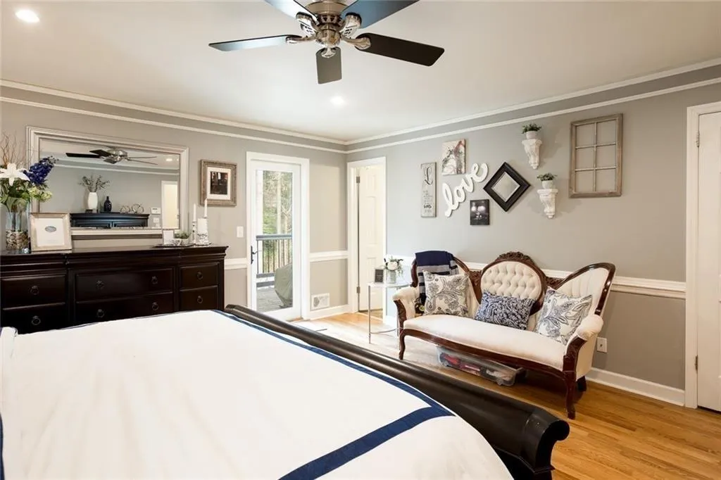 5100 Northland Drive, Sandy Springs, Georgia 30342, 4 Bedrooms Bedrooms, ,3 BathroomsBathrooms,Residential,Sold,5100 Northland Drive,6505227