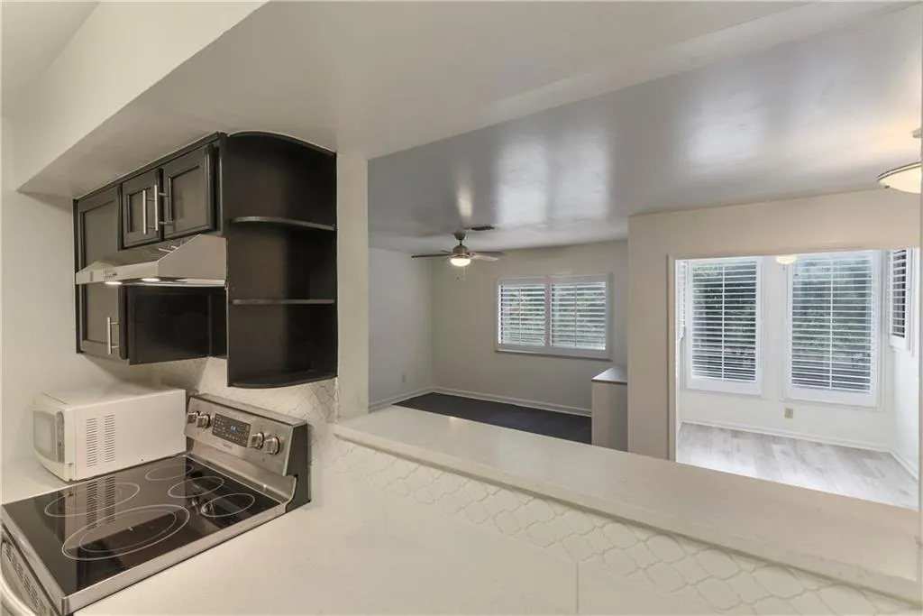 3003 Wingate Way, Sandy Springs, Georgia 30350, 1 Bedroom Bedrooms, ,1 BathroomBathrooms,Residential,Sold,3003 Wingate Way,6919438