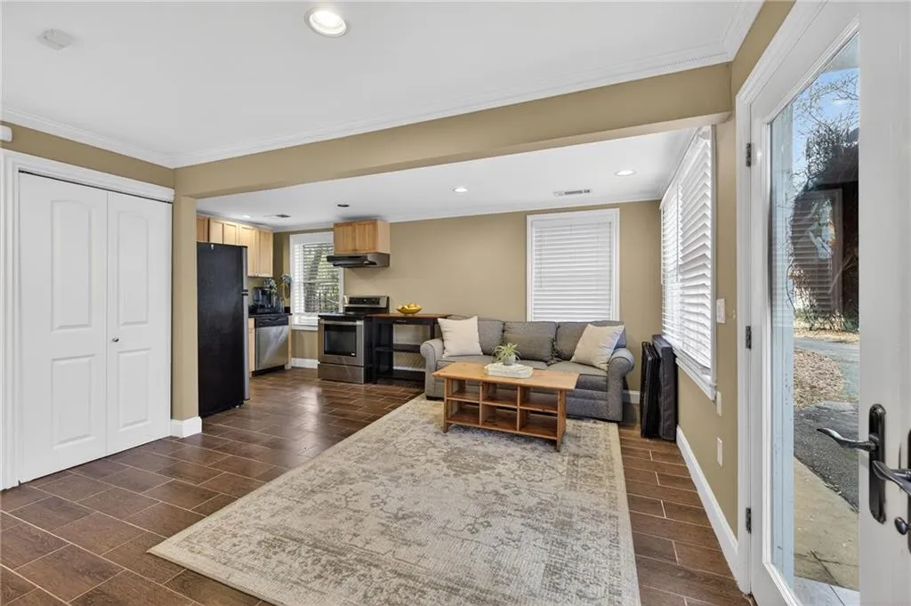 1040 Lindridge Drive Ne, Atlanta, Georgia 30324, 0 ,Land,For Sale,1040 Lindridge Drive Ne,7692736
