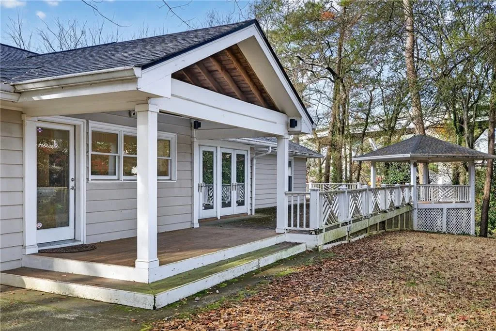 1040 Lindridge Drive Ne, Atlanta, Georgia 30324, 0 ,Land,For Sale,1040 Lindridge Drive Ne,7692736