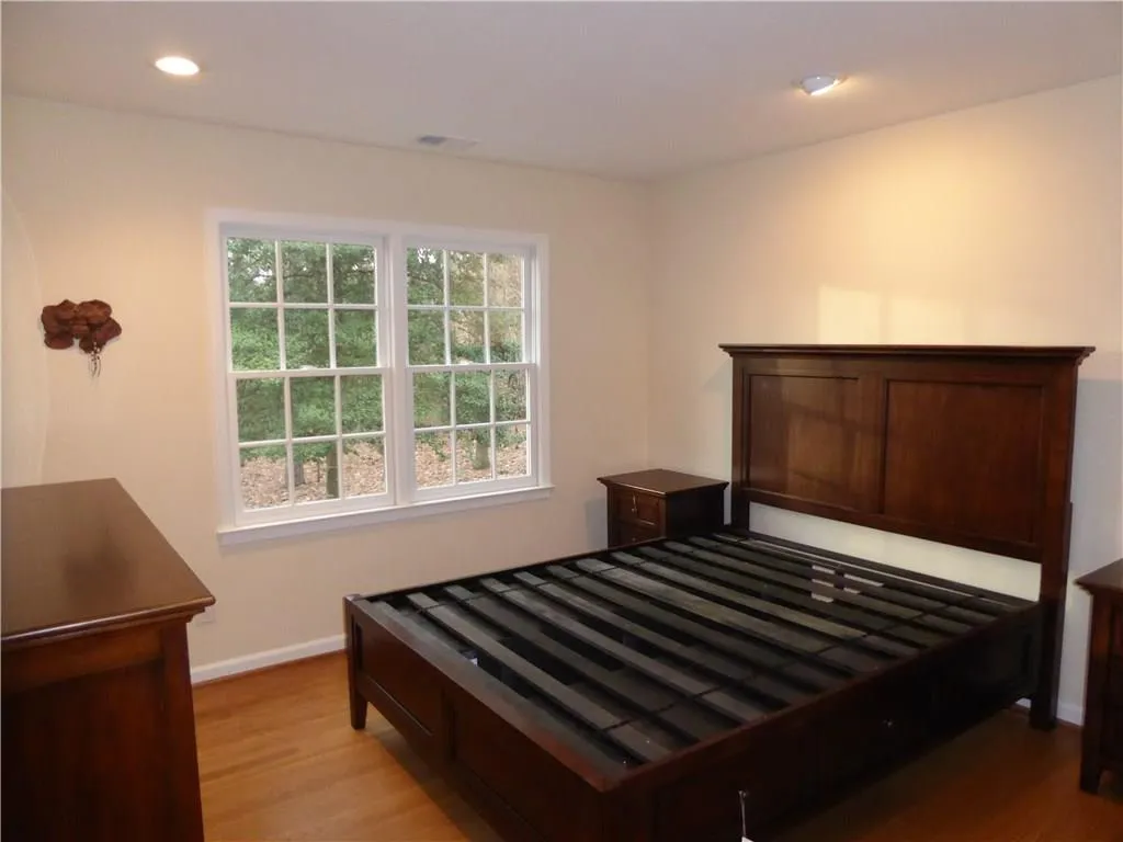 5160 S Trimble Road, Sandy Springs, Georgia 30342, 5 Bedrooms Bedrooms, ,2 BathroomsBathrooms,Residential,Sold,5160 S Trimble Road,5630761