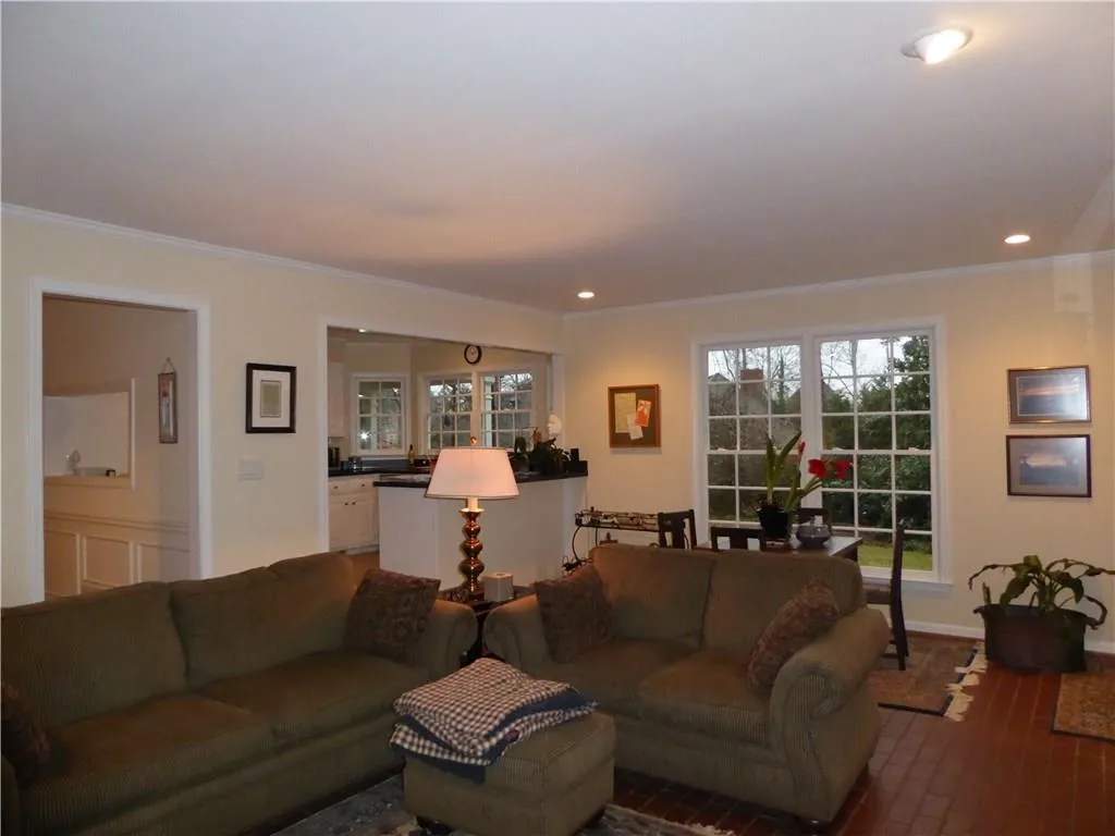 5160 S Trimble Road, Sandy Springs, Georgia 30342, 5 Bedrooms Bedrooms, ,2 BathroomsBathrooms,Residential,Sold,5160 S Trimble Road,5630761
