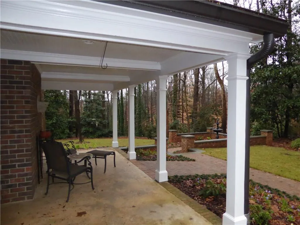 5160 S Trimble Road, Sandy Springs, Georgia 30342, 5 Bedrooms Bedrooms, ,2 BathroomsBathrooms,Residential,Sold,5160 S Trimble Road,5630761