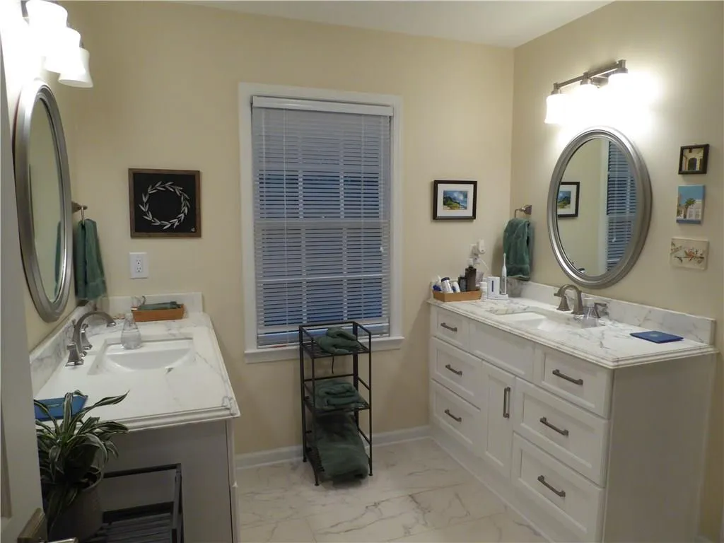 5160 S Trimble Road, Sandy Springs, Georgia 30342, 5 Bedrooms Bedrooms, ,2 BathroomsBathrooms,Residential,Sold,5160 S Trimble Road,5630761