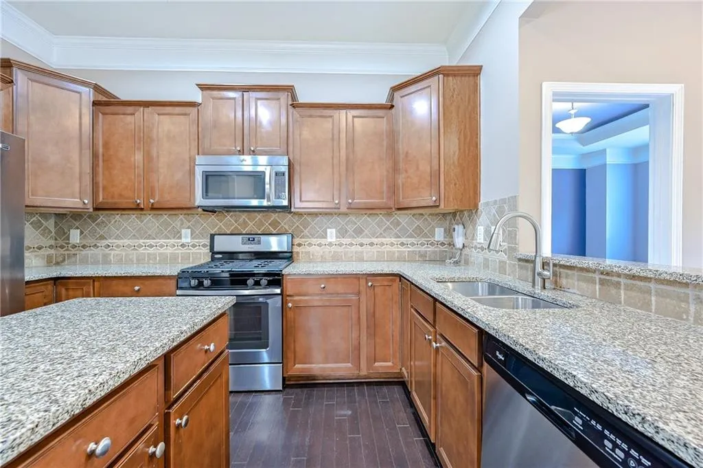 102 Wellington Trace, Sandy Springs, Georgia 30328, 4 Bedrooms Bedrooms, ,3 BathroomsBathrooms,Residential,Sold,102 Wellington Trace,7119241