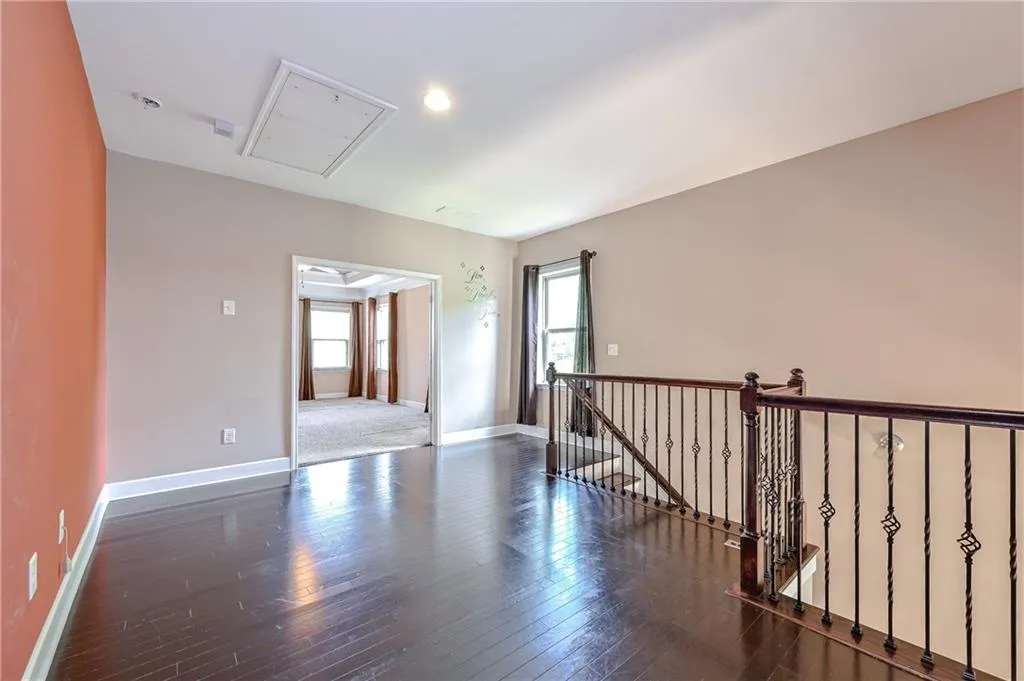 102 Wellington Trace, Sandy Springs, Georgia 30328, 4 Bedrooms Bedrooms, ,3 BathroomsBathrooms,Residential,Sold,102 Wellington Trace,7119241