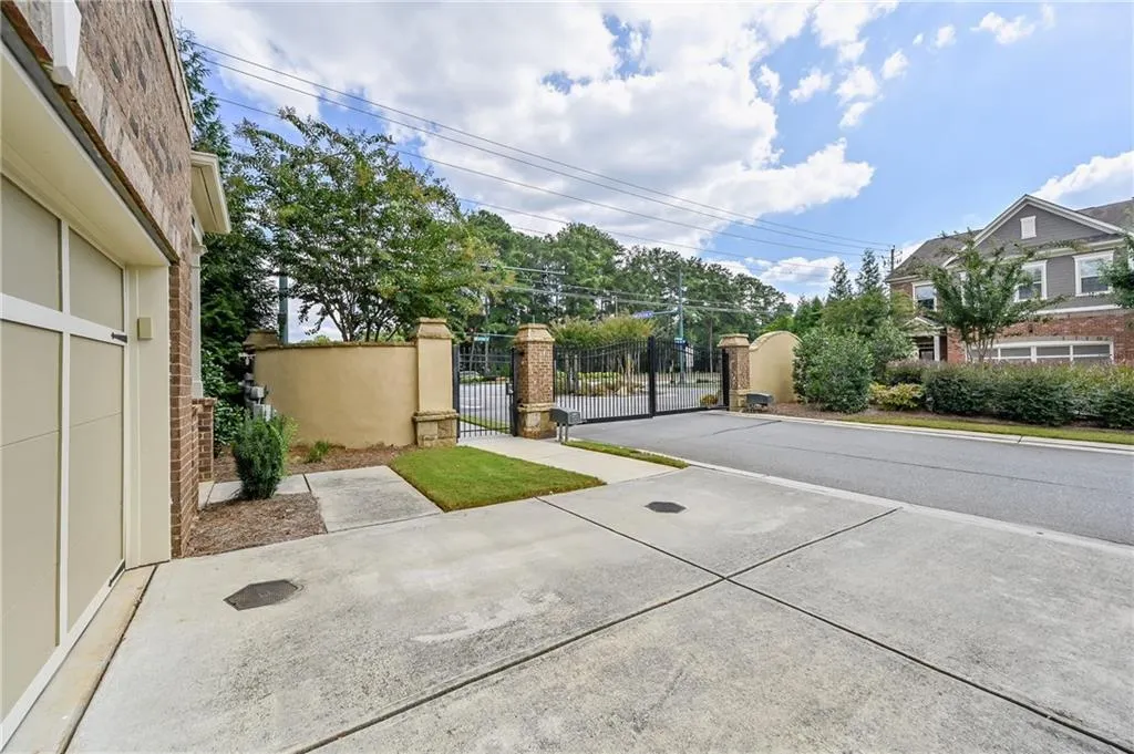 102 Wellington Trace, Sandy Springs, Georgia 30328, 4 Bedrooms Bedrooms, ,3 BathroomsBathrooms,Residential,Sold,102 Wellington Trace,7119241