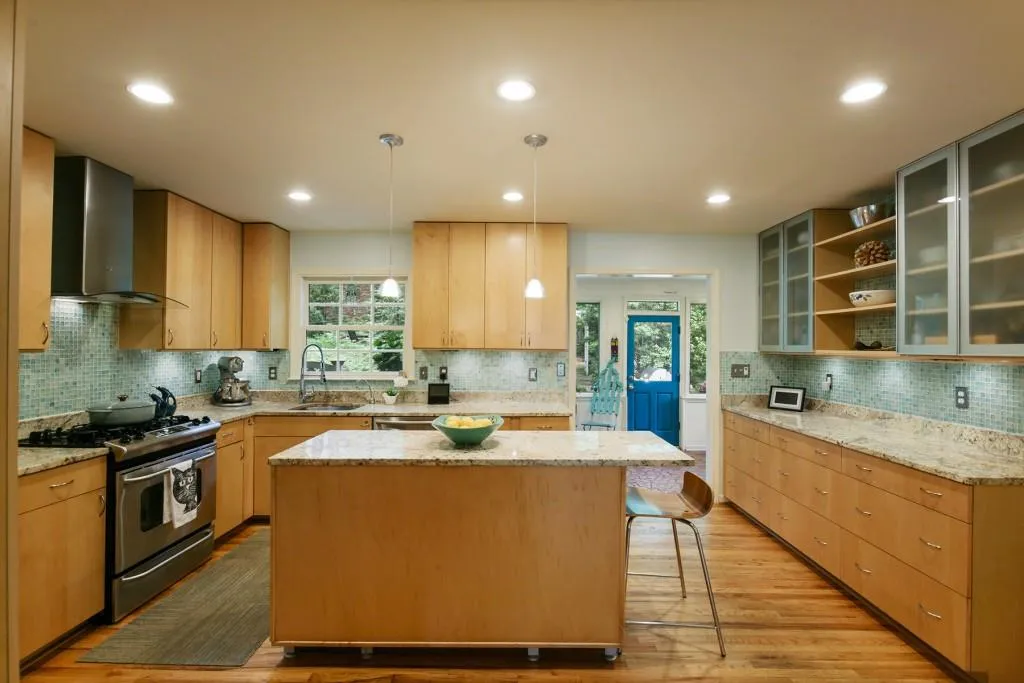 815 Glenairy Drive, Sandy Springs, Georgia 30328, 5 Bedrooms Bedrooms, ,3 BathroomsBathrooms,Residential,Sold,815 Glenairy Drive,7379939