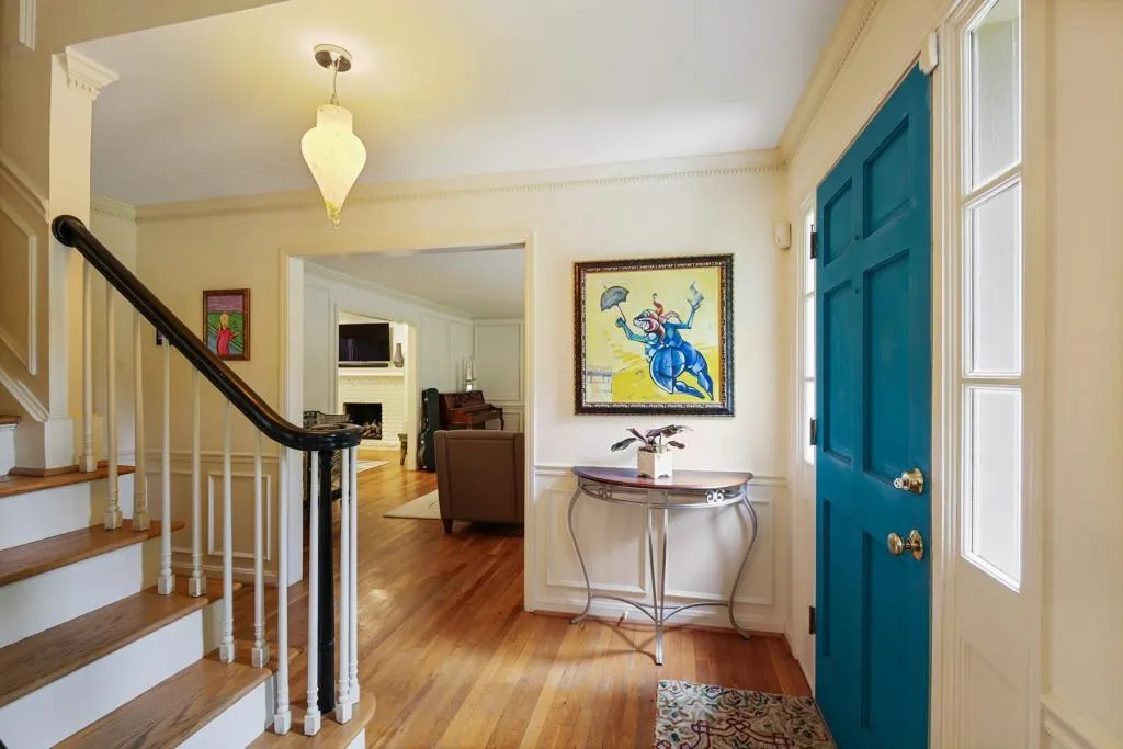 815 Glenairy Drive, Sandy Springs, Georgia 30328, 5 Bedrooms Bedrooms, ,3 BathroomsBathrooms,Residential,Sold,815 Glenairy Drive,7379939