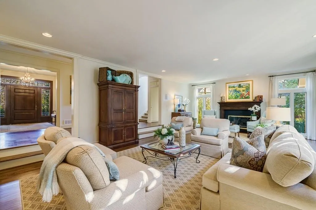 4645 Mount Paran Parkway, Atlanta, Georgia 30327, 5 Bedrooms Bedrooms, ,4 BathroomsBathrooms,Residential,Sold,4645 Mount Paran Parkway,7070571