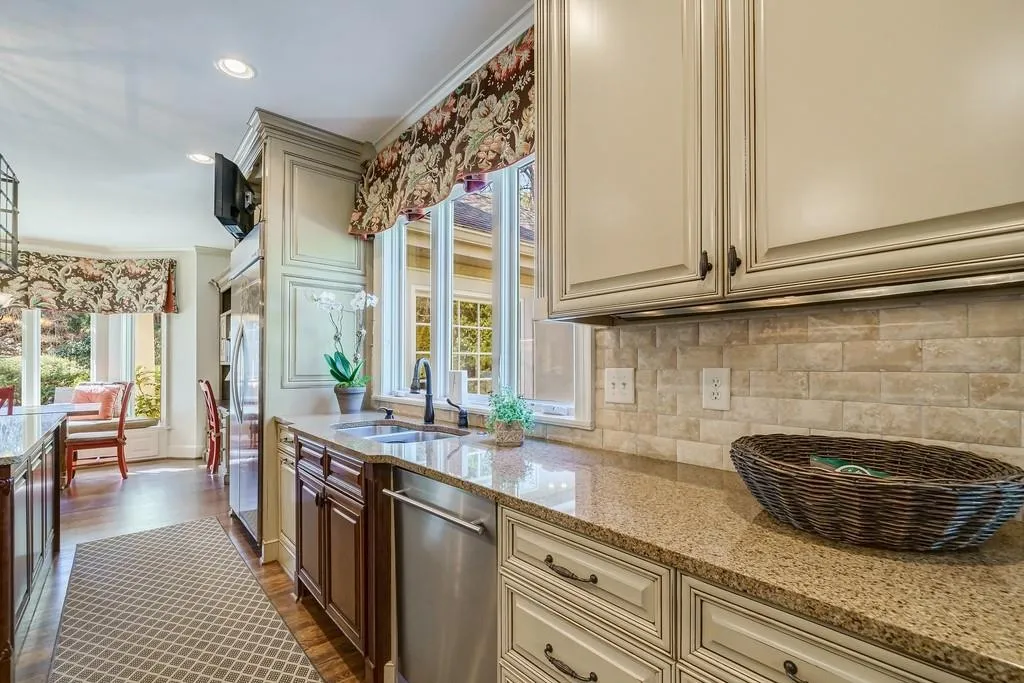 4645 Mount Paran Parkway, Atlanta, Georgia 30327, 5 Bedrooms Bedrooms, ,4 BathroomsBathrooms,Residential,Sold,4645 Mount Paran Parkway,7070571