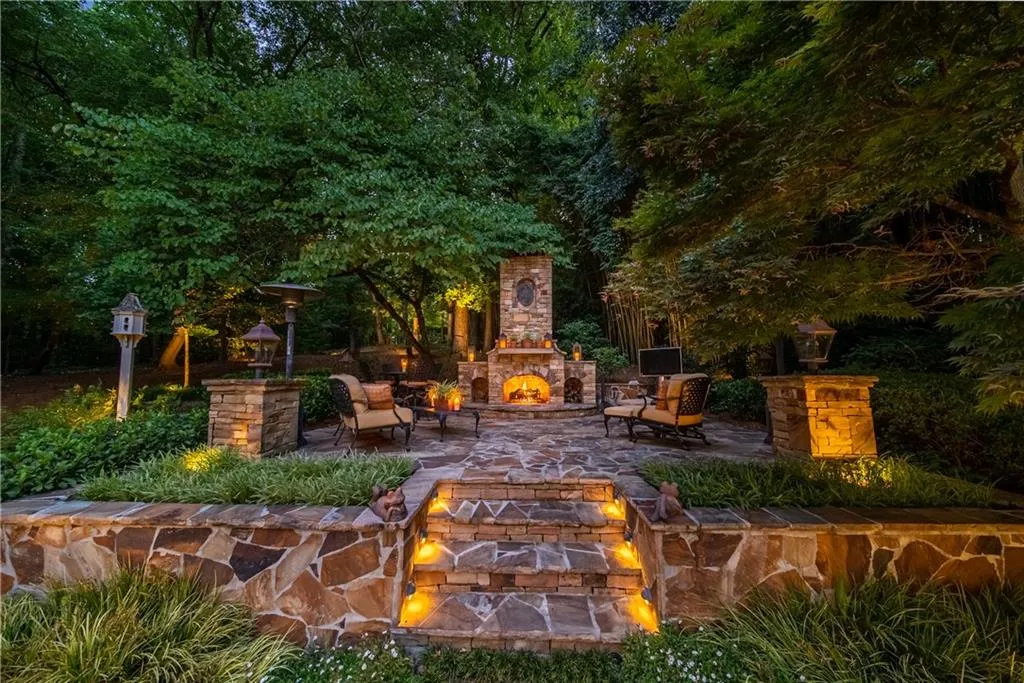 4645 Mount Paran Parkway, Atlanta, Georgia 30327, 5 Bedrooms Bedrooms, ,4 BathroomsBathrooms,Residential,Sold,4645 Mount Paran Parkway,7070571