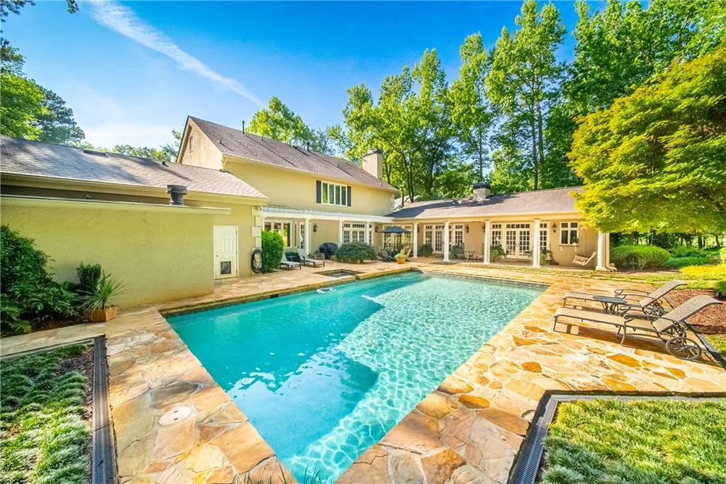 4645 Mount Paran Parkway, Atlanta, Georgia 30327, 5 Bedrooms Bedrooms, ,4 BathroomsBathrooms,Residential,Sold,4645 Mount Paran Parkway,7070571