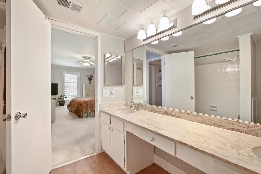 6851 Roswell Road Ne Unit D36, Sandy Springs, Georgia 30328, 2 Bedrooms Bedrooms, ,2 BathroomsBathrooms,Residential,Sold,6851 Roswell Road Ne Unit D36,6511883