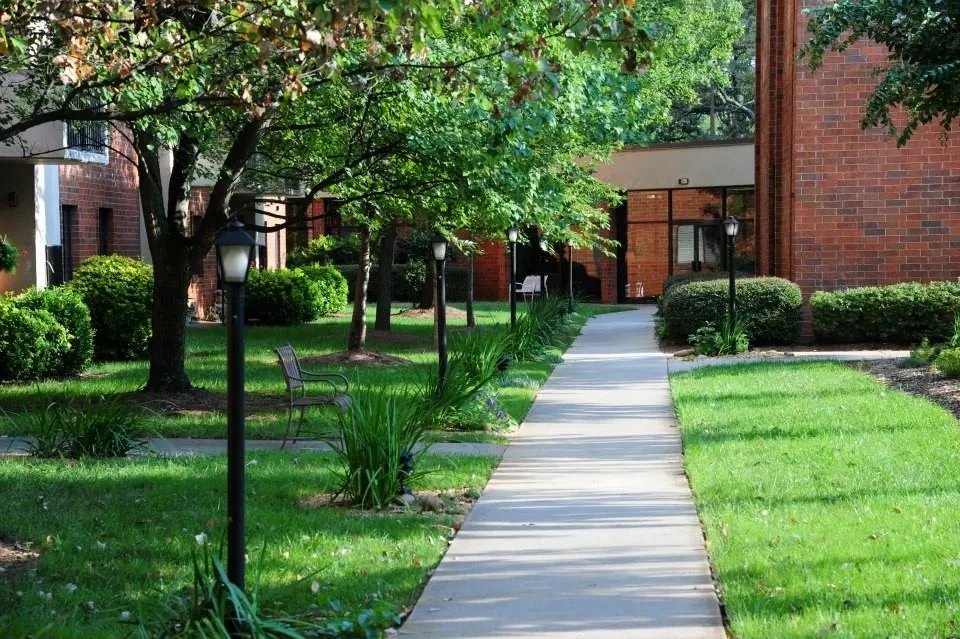 300 Johnson Ferry Road Ne Unit B408, Sandy Springs, Georgia 30328, 1 Bedroom Bedrooms, ,1 BathroomBathrooms,Residential,Sold,300 Johnson Ferry Road Ne Unit B408,6879133