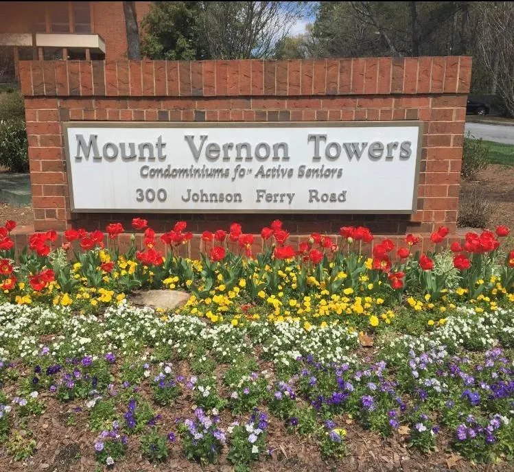 300 Johnson Ferry Road Ne Unit B408, Sandy Springs, Georgia 30328, 1 Bedroom Bedrooms, ,1 BathroomBathrooms,Residential,Sold,300 Johnson Ferry Road Ne Unit B408,6879133