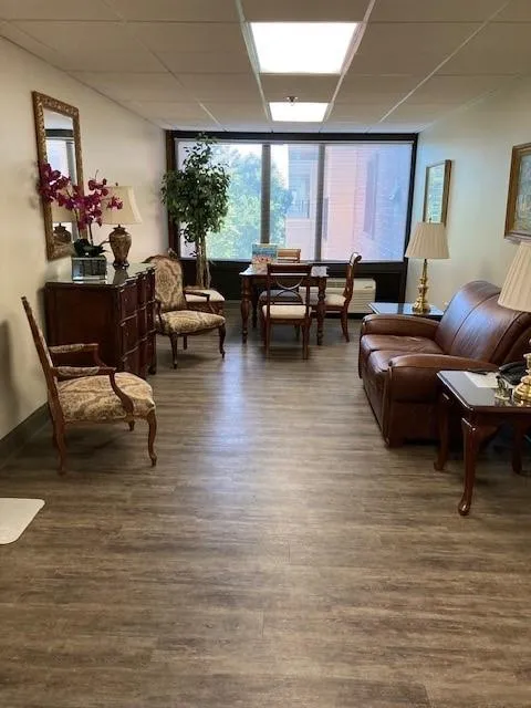 300 Johnson Ferry Road Ne Unit B408, Sandy Springs, Georgia 30328, 1 Bedroom Bedrooms, ,1 BathroomBathrooms,Residential,Sold,300 Johnson Ferry Road Ne Unit B408,6879133