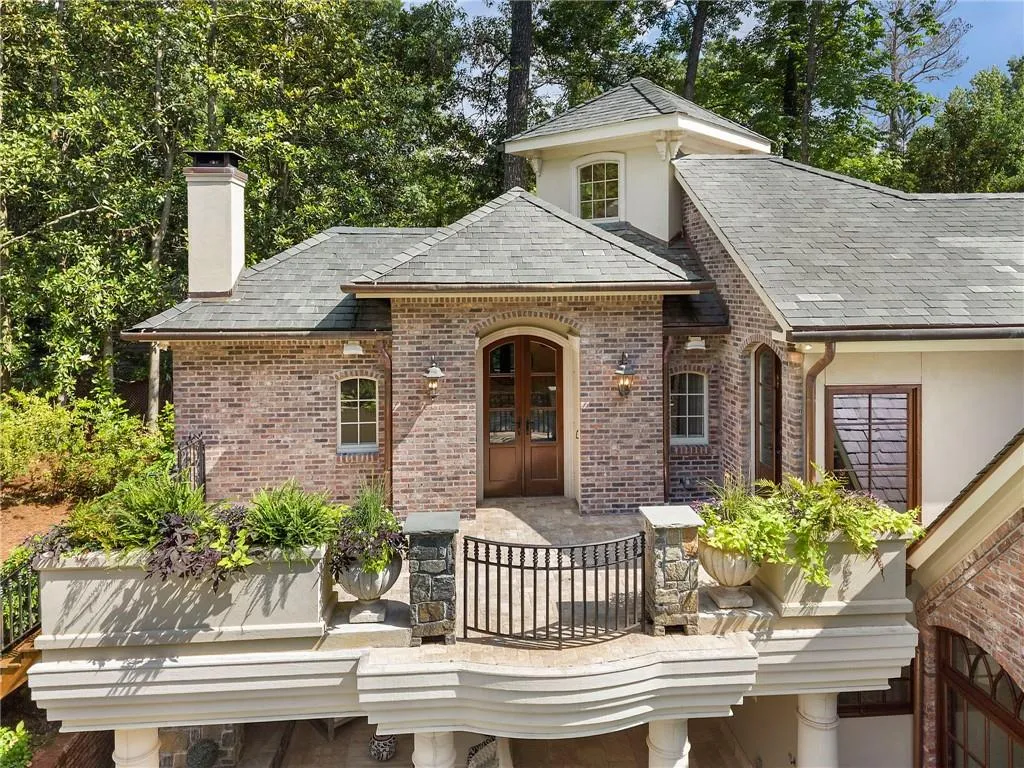 35 Valley Road Nw, Atlanta, Georgia 30305, 6 Bedrooms Bedrooms, 0 ,8 BathroomsBathrooms,Residential,For Sale,35 Valley Road Nw,7806864