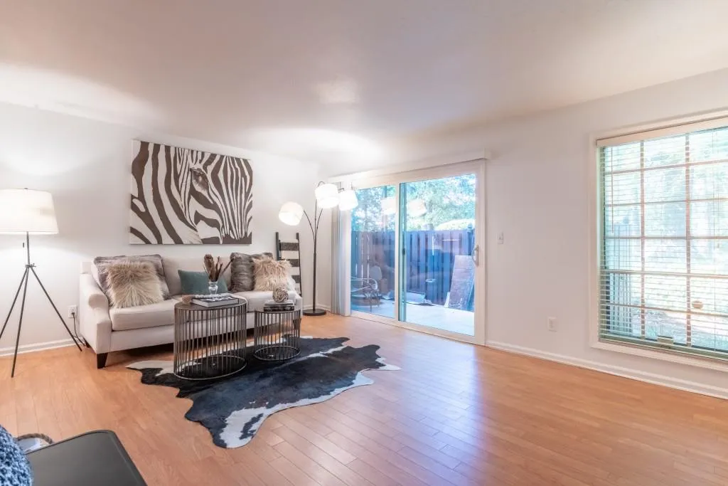 6851 Roswell Road Unit A-3, Atlanta, Georgia 30328, 2 Bedrooms Bedrooms, ,2 BathroomsBathrooms,Residential,Sold,6851 Roswell Road Unit A-3,6959259