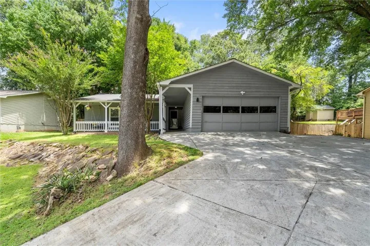 745 Waterbrook Terrace, Roswell, Georgia 30076