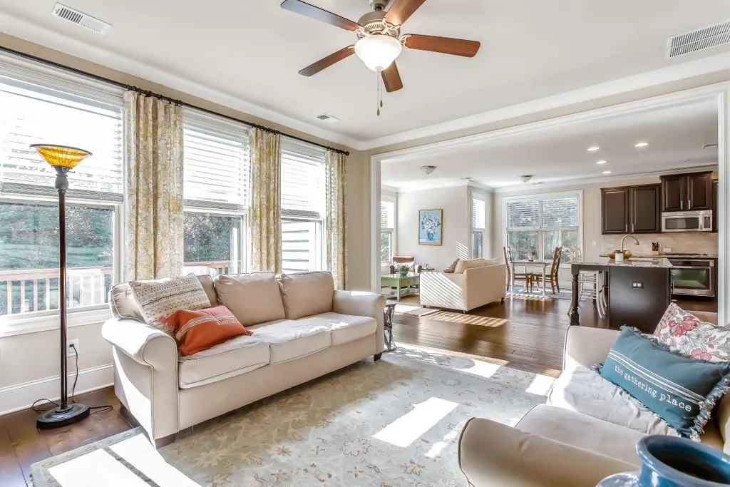 7635 Highland Bluff, Sandy Springs, Georgia 30328, 4 Bedrooms Bedrooms, ,2 BathroomsBathrooms,Residential,Sold,7635 Highland Bluff,6793708 7635 Highland Bluff, Sandy Springs, Georgia 30328, 4 Bedrooms Bedrooms, ,2 BathroomsBathrooms,Residential,Sold,7635 Highland Bluff,6793708