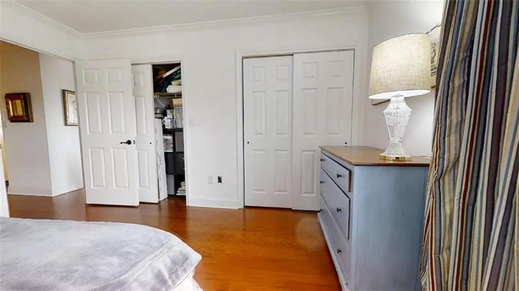 300 Johnson Ferry Road Ne Unit B1005, Atlanta, Georgia 30328, 1 Bedroom Bedrooms, ,1 BathroomBathrooms,Residential,Sold,300 Johnson Ferry Road Ne Unit B1005,7181342