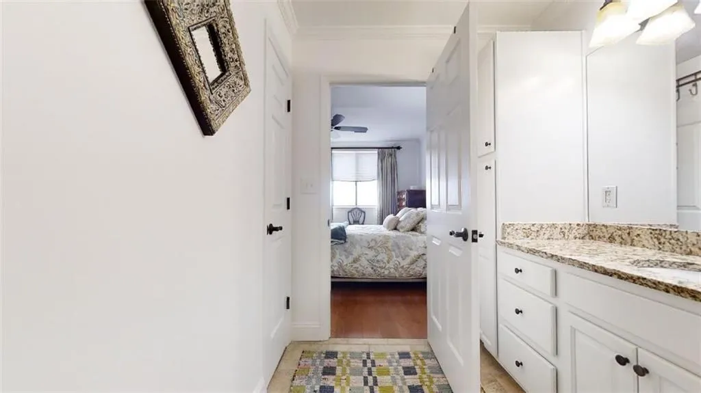 300 Johnson Ferry Road Ne Unit B1005, Atlanta, Georgia 30328, 1 Bedroom Bedrooms, ,1 BathroomBathrooms,Residential,Sold,300 Johnson Ferry Road Ne Unit B1005,7181342
