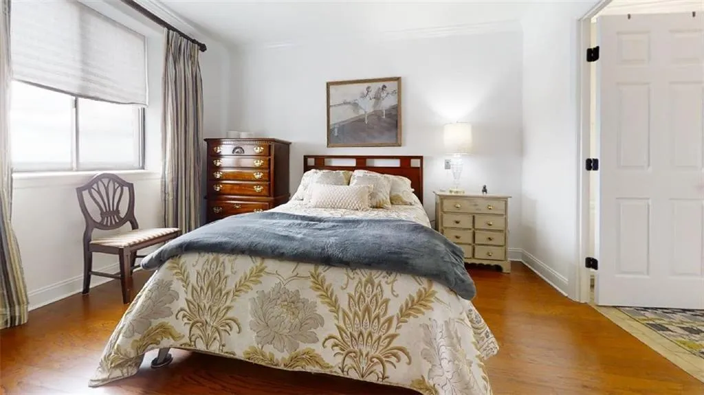 300 Johnson Ferry Road Ne Unit B1005, Atlanta, Georgia 30328, 1 Bedroom Bedrooms, ,1 BathroomBathrooms,Residential,Sold,300 Johnson Ferry Road Ne Unit B1005,7181342