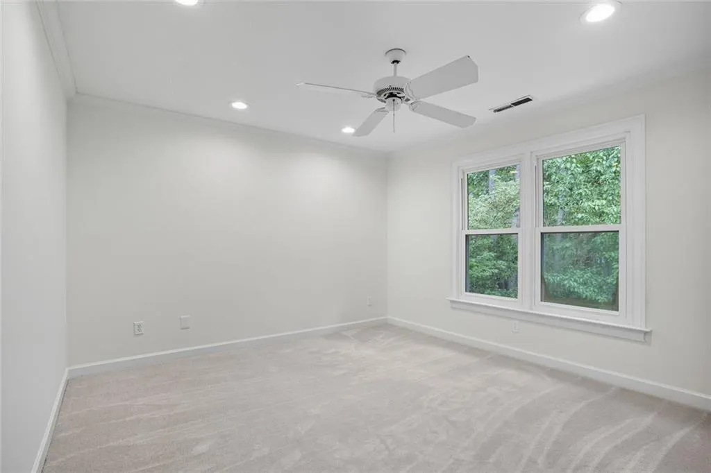 3rd bedroom upstairs