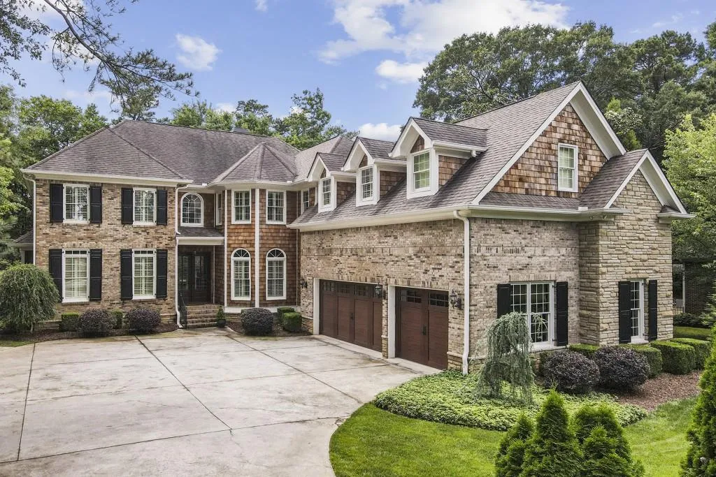 120 Johnson Ferry Road Nw, Sandy Springs, Georgia 30328, 4 Bedrooms Bedrooms, ,4 BathroomsBathrooms,Residential,Sold,120 Johnson Ferry Road Nw,6903776