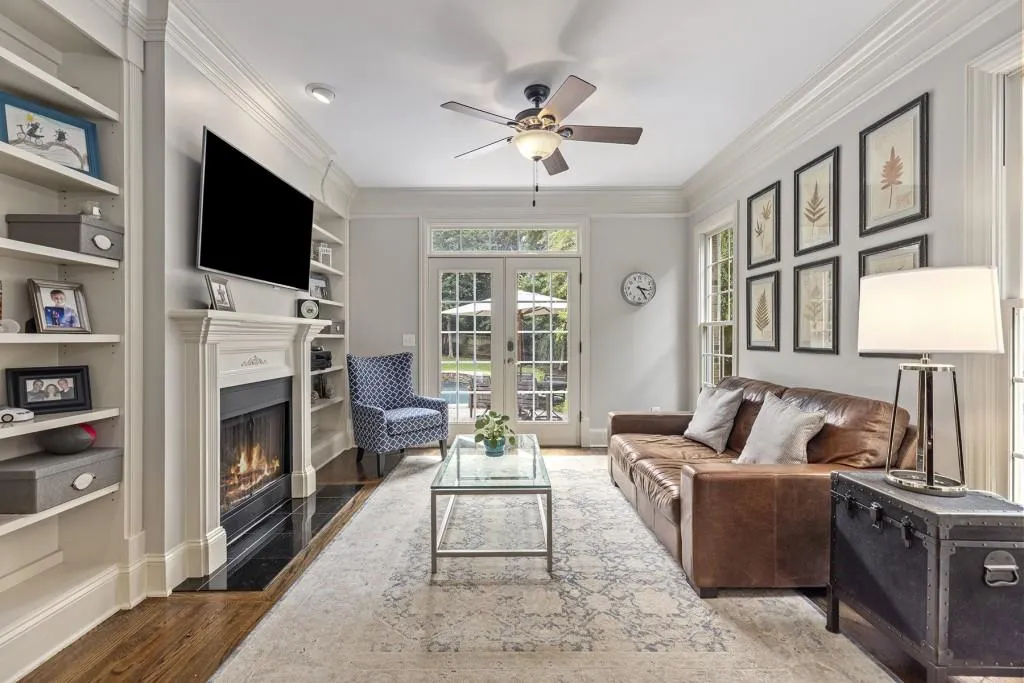 120 Johnson Ferry Road Nw, Sandy Springs, Georgia 30328, 4 Bedrooms Bedrooms, ,4 BathroomsBathrooms,Residential,Sold,120 Johnson Ferry Road Nw,6903776