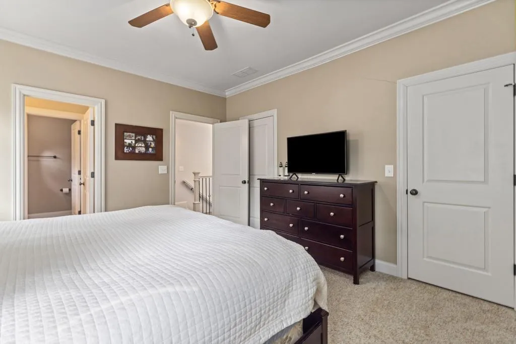 120 Johnson Ferry Road Nw, Sandy Springs, Georgia 30328, 4 Bedrooms Bedrooms, ,4 BathroomsBathrooms,Residential,Sold,120 Johnson Ferry Road Nw,6903776