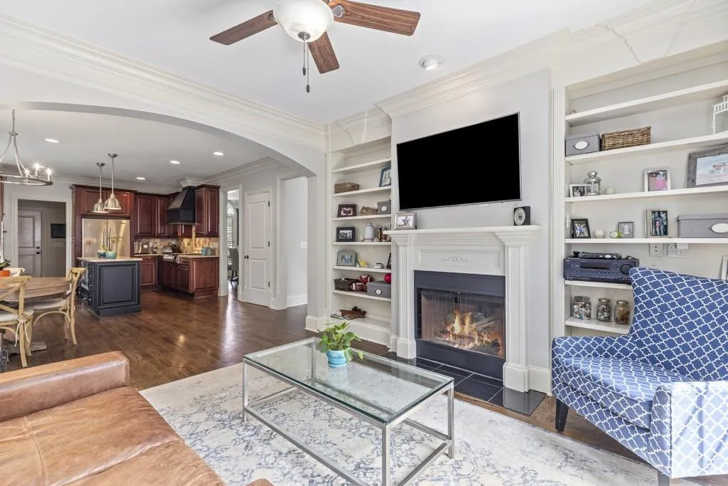 120 Johnson Ferry Road Nw, Sandy Springs, Georgia 30328, 4 Bedrooms Bedrooms, ,4 BathroomsBathrooms,Residential,Sold,120 Johnson Ferry Road Nw,6903776