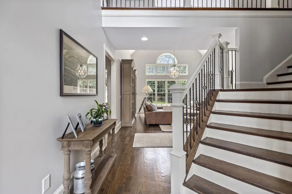 120 Johnson Ferry Road Nw, Sandy Springs, Georgia 30328, 4 Bedrooms Bedrooms, ,4 BathroomsBathrooms,Residential,Sold,120 Johnson Ferry Road Nw,6903776