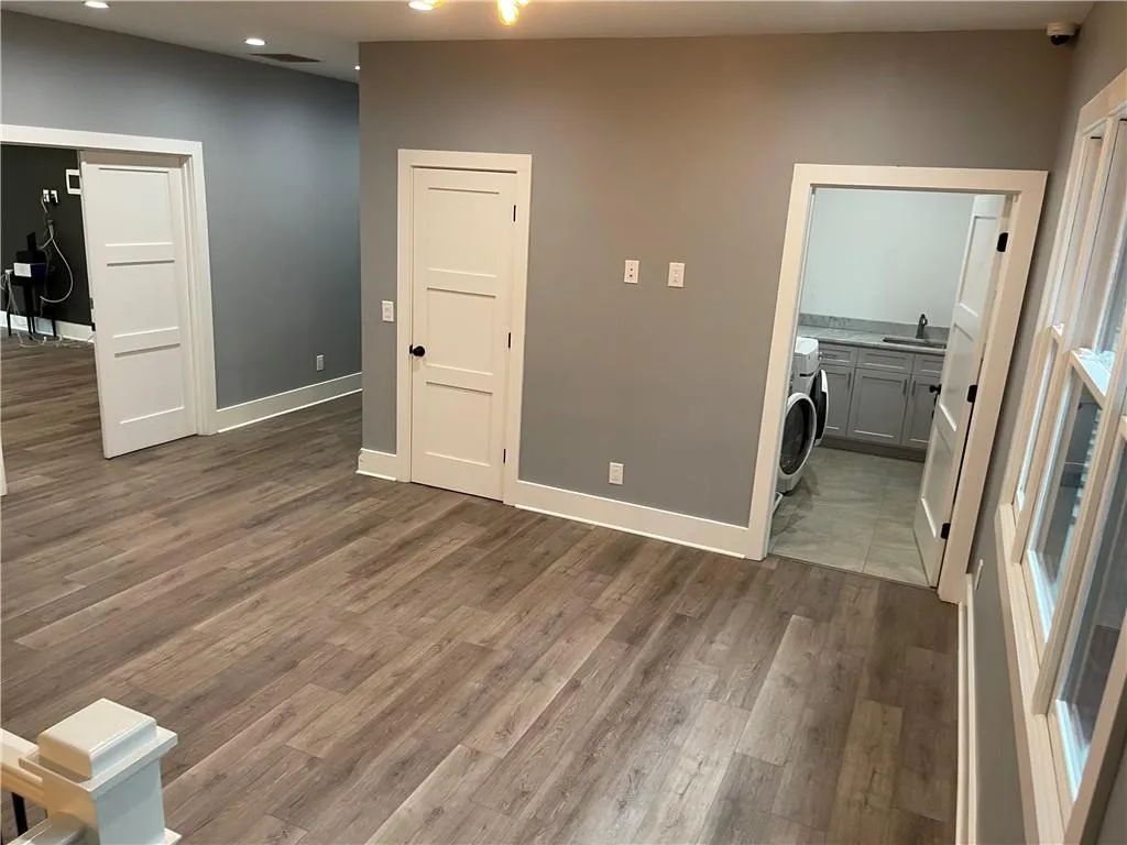 5410 High Point Road, Atlanta, Georgia 30342, 6 Bedrooms Bedrooms, ,5 BathroomsBathrooms,Residential,Sold,5410 High Point Road,7168533