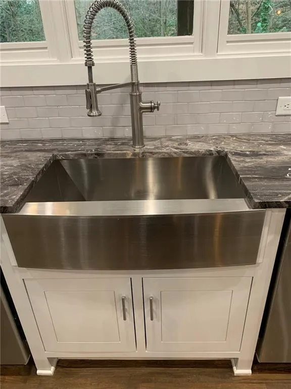 5410 High Point Road, Atlanta, Georgia 30342, 6 Bedrooms Bedrooms, ,5 BathroomsBathrooms,Residential,Sold,5410 High Point Road,7168533