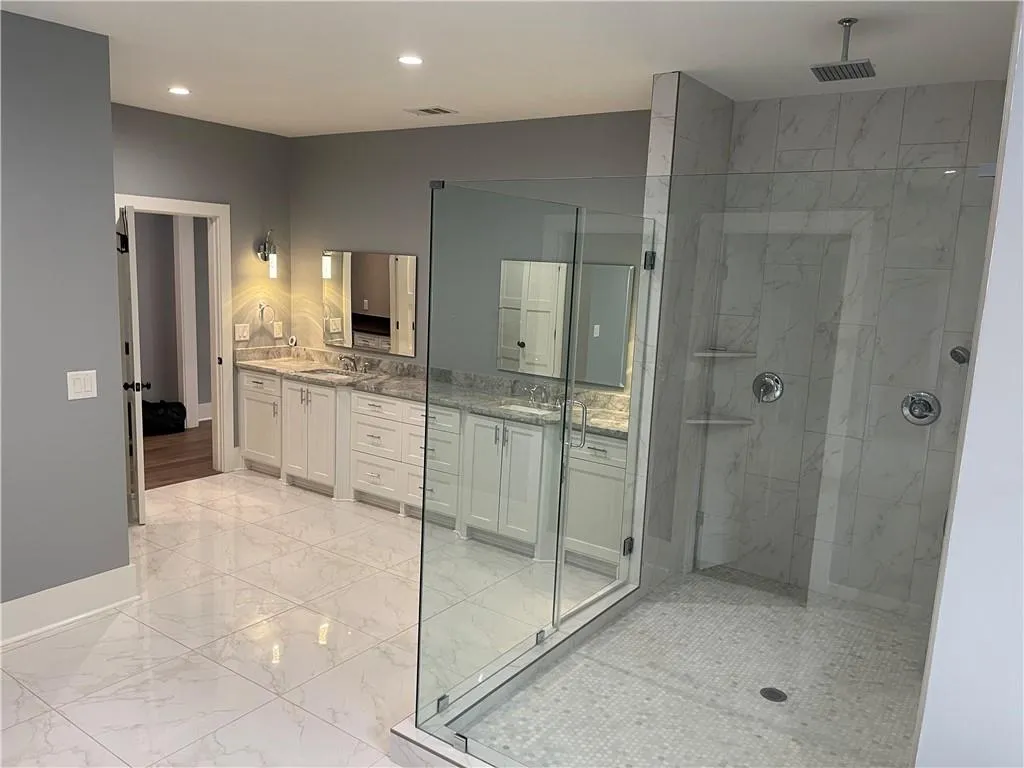 5410 High Point Road, Atlanta, Georgia 30342, 6 Bedrooms Bedrooms, ,5 BathroomsBathrooms,Residential,Sold,5410 High Point Road,7168533