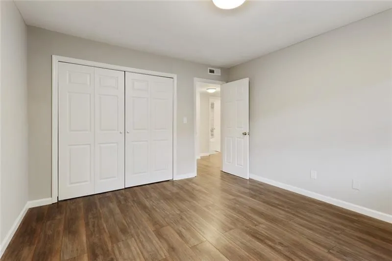 6851 Roswell Road Unit Q12, Sandy Springs, Georgia 30328, 3 Bedrooms Bedrooms, ,2 BathroomsBathrooms,Residential,Sold,6851 Roswell Road Unit Q12,6699260