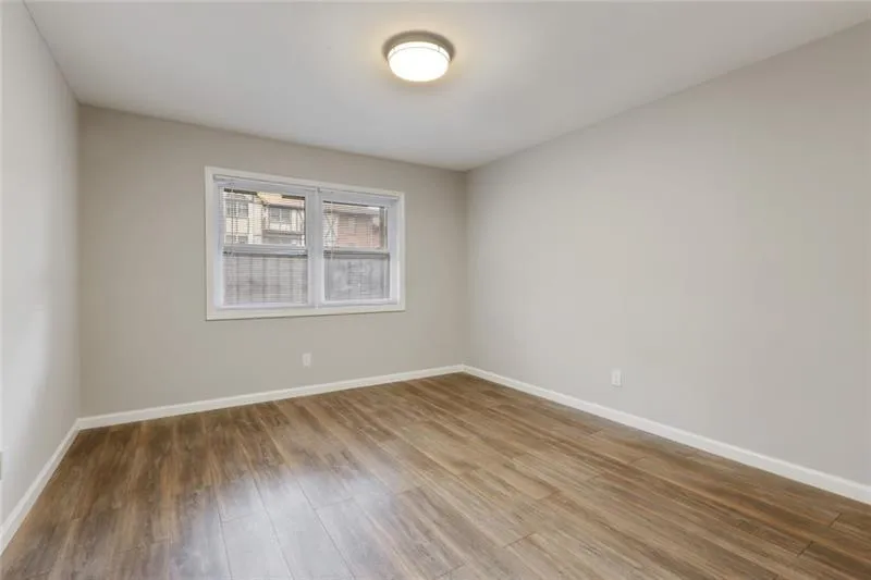 6851 Roswell Road Unit Q12, Sandy Springs, Georgia 30328, 3 Bedrooms Bedrooms, ,2 BathroomsBathrooms,Residential,Sold,6851 Roswell Road Unit Q12,6699260