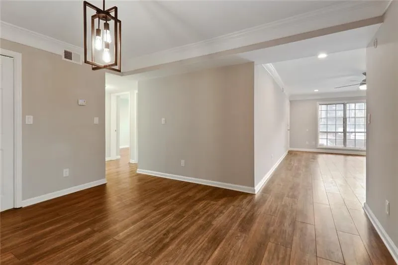 6851 Roswell Road Unit Q12, Sandy Springs, Georgia 30328, 3 Bedrooms Bedrooms, ,2 BathroomsBathrooms,Residential,Sold,6851 Roswell Road Unit Q12,6699260