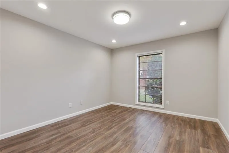6851 Roswell Road Unit Q12, Sandy Springs, Georgia 30328, 3 Bedrooms Bedrooms, ,2 BathroomsBathrooms,Residential,Sold,6851 Roswell Road Unit Q12,6699260